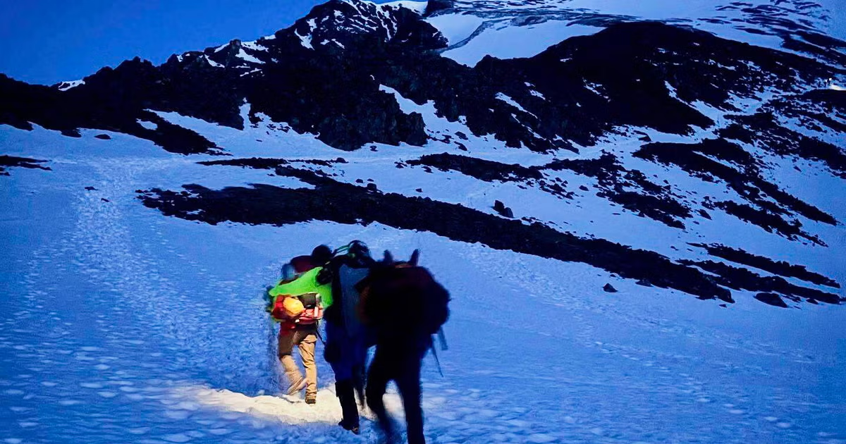 Hikers Struck by Lightning
