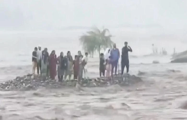 17 Members of Family Swept Away