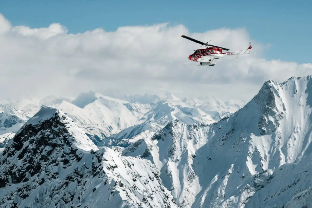 Heli-Skiing