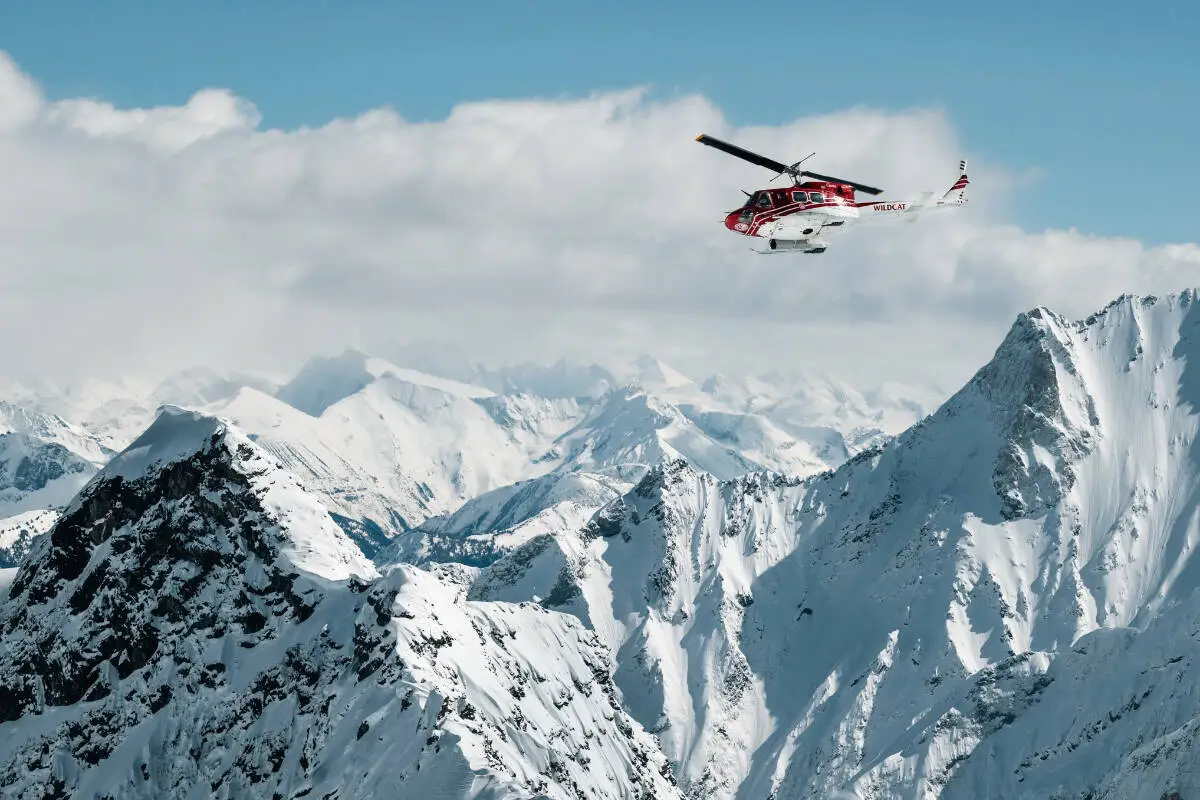 Heli-Skiing